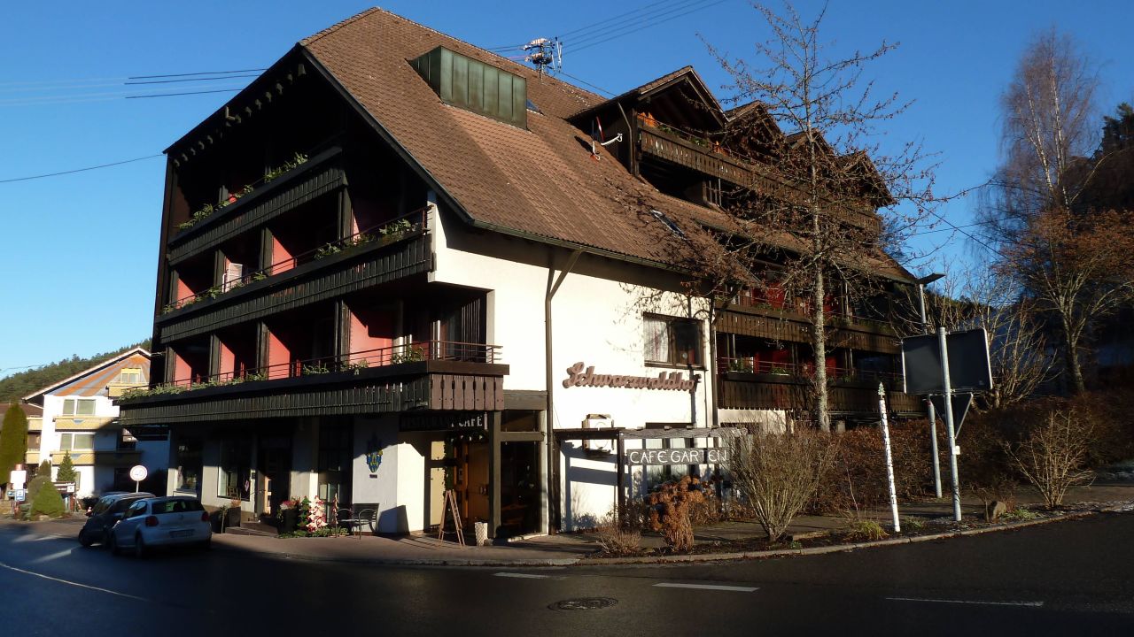 Land-gut-Hotel Schwarzwaldhof (Enzklösterle) • HolidayCheck (Baden ...