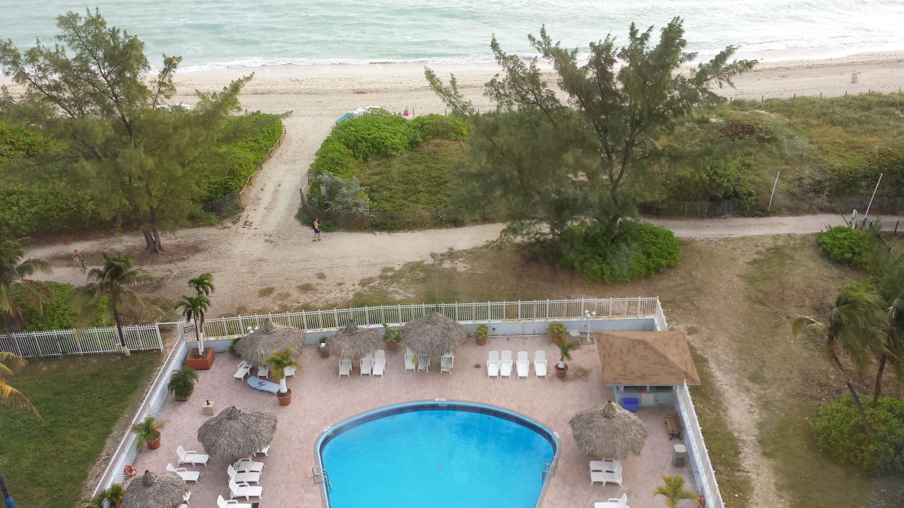 Hotel Howard Johnson Plaza Dezerland Beach & Spa (Miami Beach