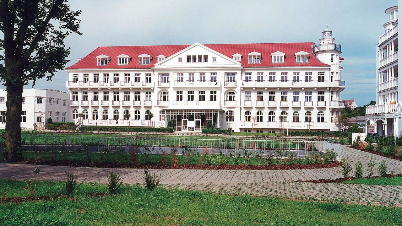 Upstalsboom Ferienwohnungen Im Haus Am Park Kuhlungsborn