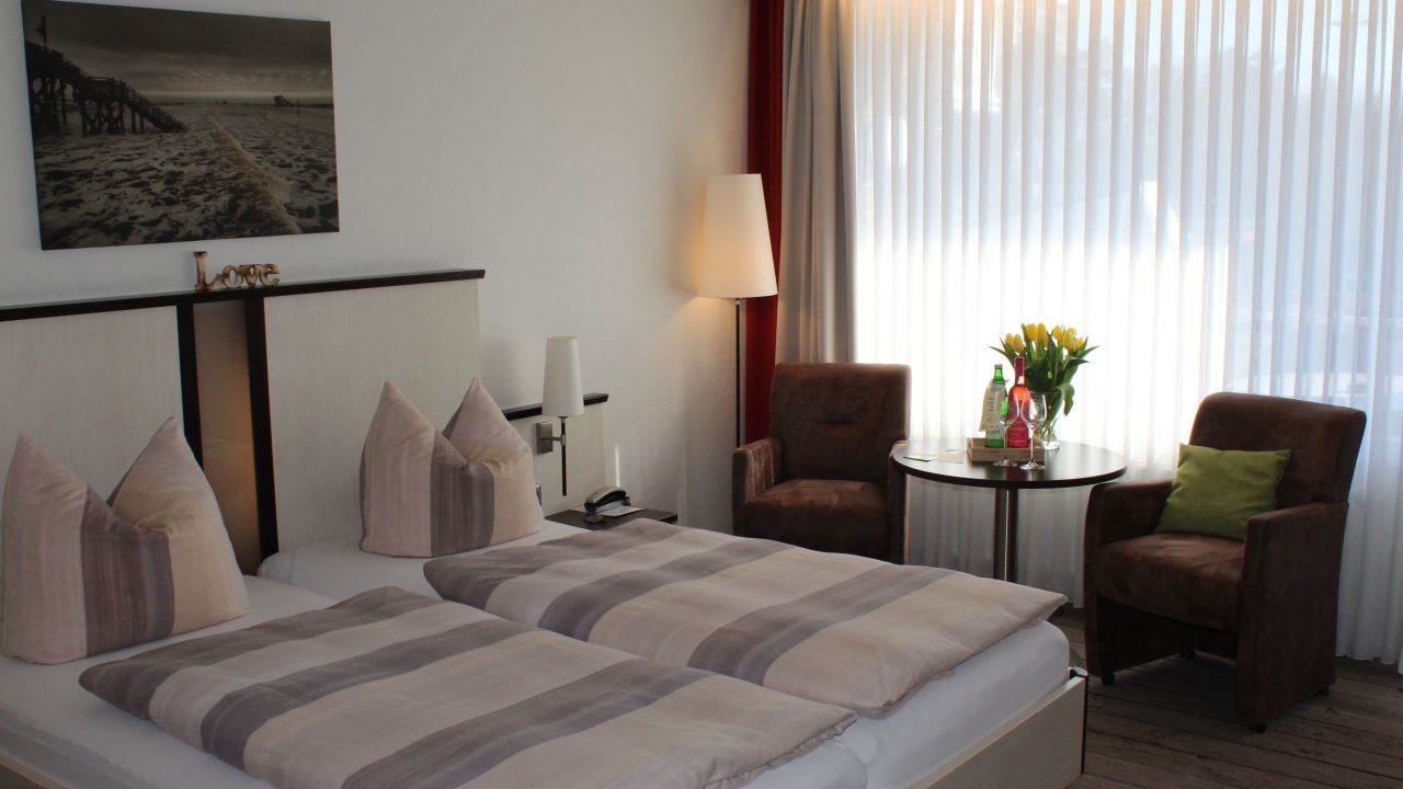 Strandhotel (St. Peter-Ording) • HolidayCheck (Schleswig-Holstein ...