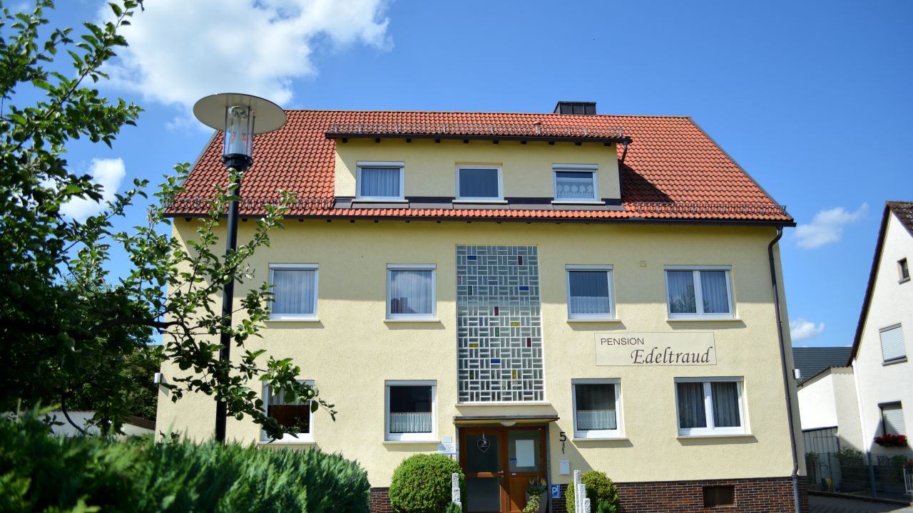 Pension Edeltraud (Bad Staffelstein) • HolidayCheck (Bayern | Deutschland)