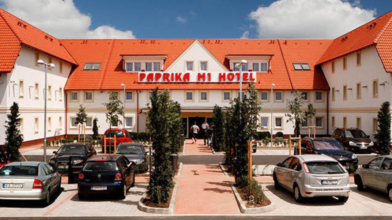 Hotel Paprika M1 (Hegyeshalom) • HolidayCheck (Pannonien Ungarn)