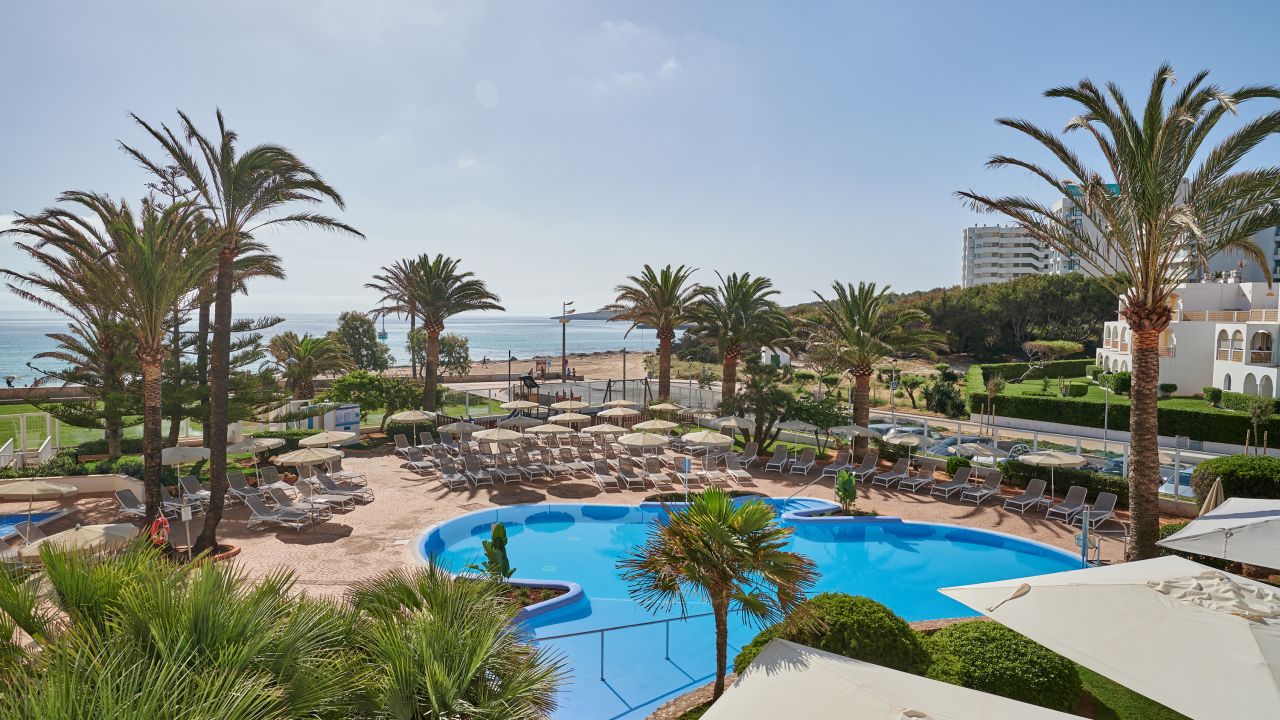 9b661791-f834-3000-b464-28d763e6017e