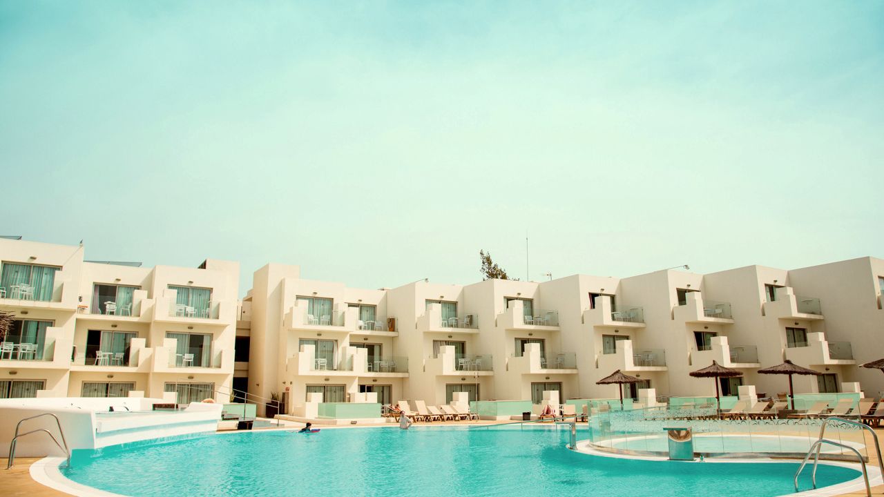 Das HD Beach Resort ist ein 4* Hotel und kann jetzt ab 704€ gebucht werden