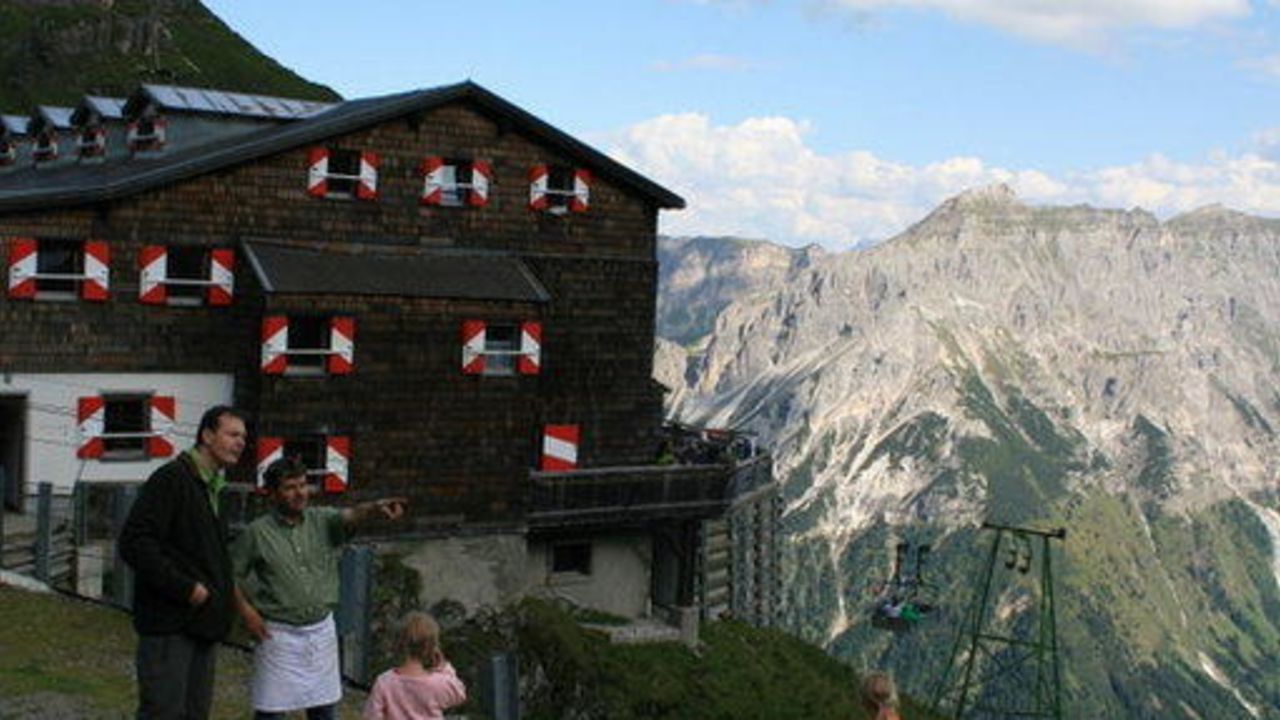 Innsbrucker Hütte (Neustift im Stubaital) • HolidayCheck (Tirol ...
