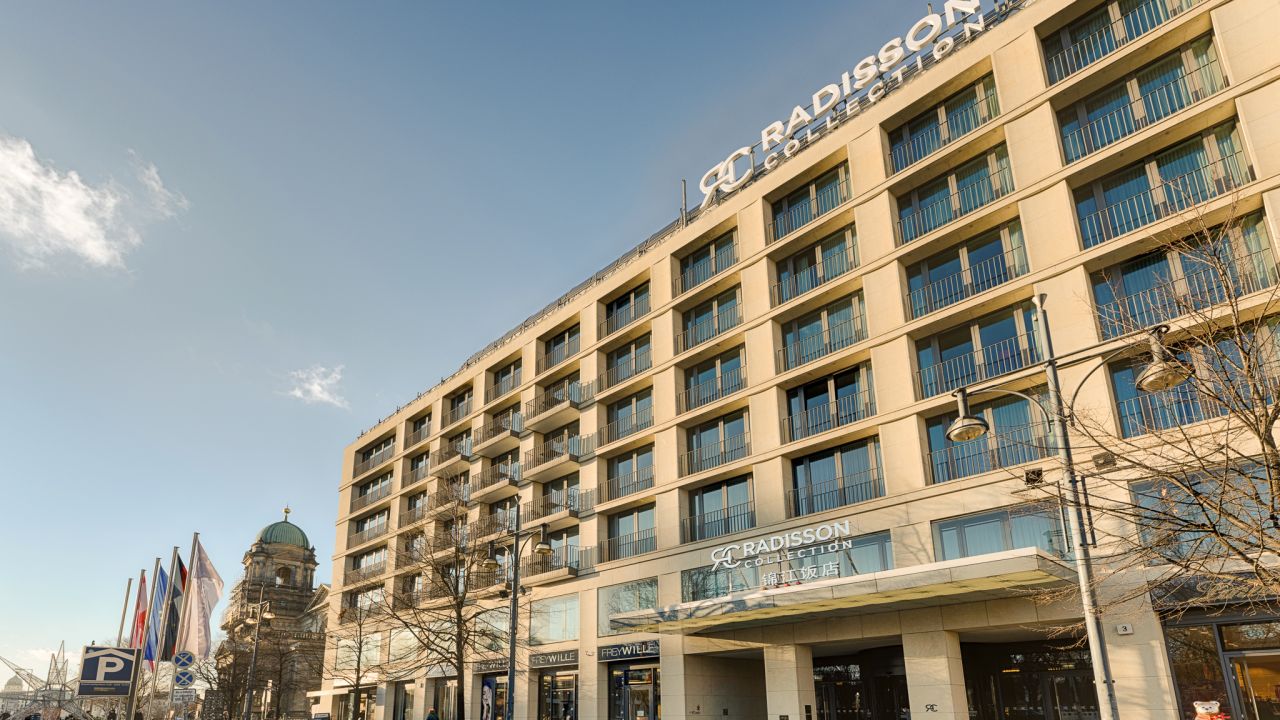 Radisson Blu Hotel Berlin (Berlin-Mitte) • HolidayCheck (Berlin
