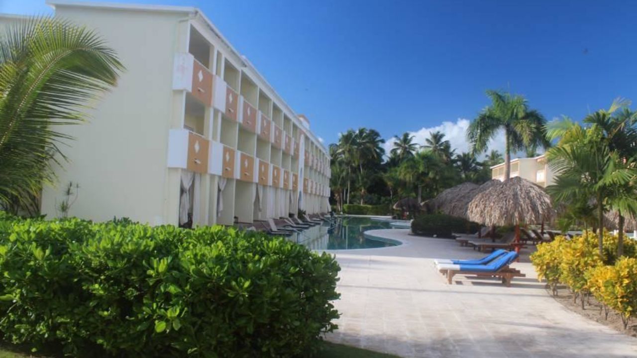 Hotel the royal suites turquesa by palladium in bavaro ...