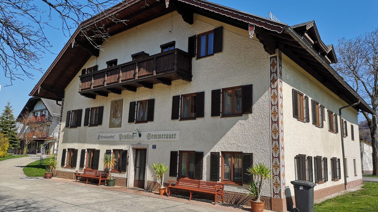 Sommerauer Pension (Hallein) • HolidayCheck (Salzburger ...