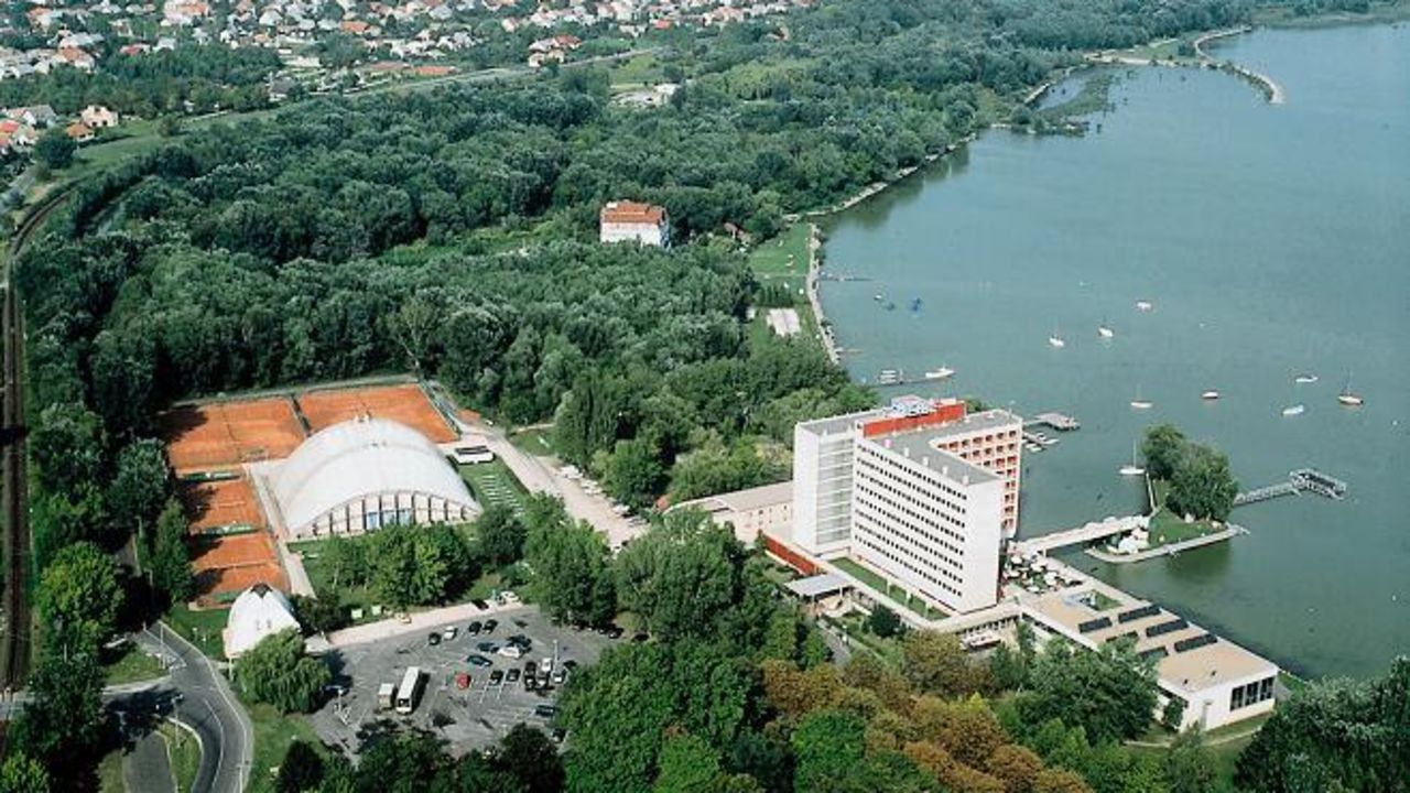 Hotel Helikon  Keszthely      HolidayCheck  Plattensee Balaton Ungarn 