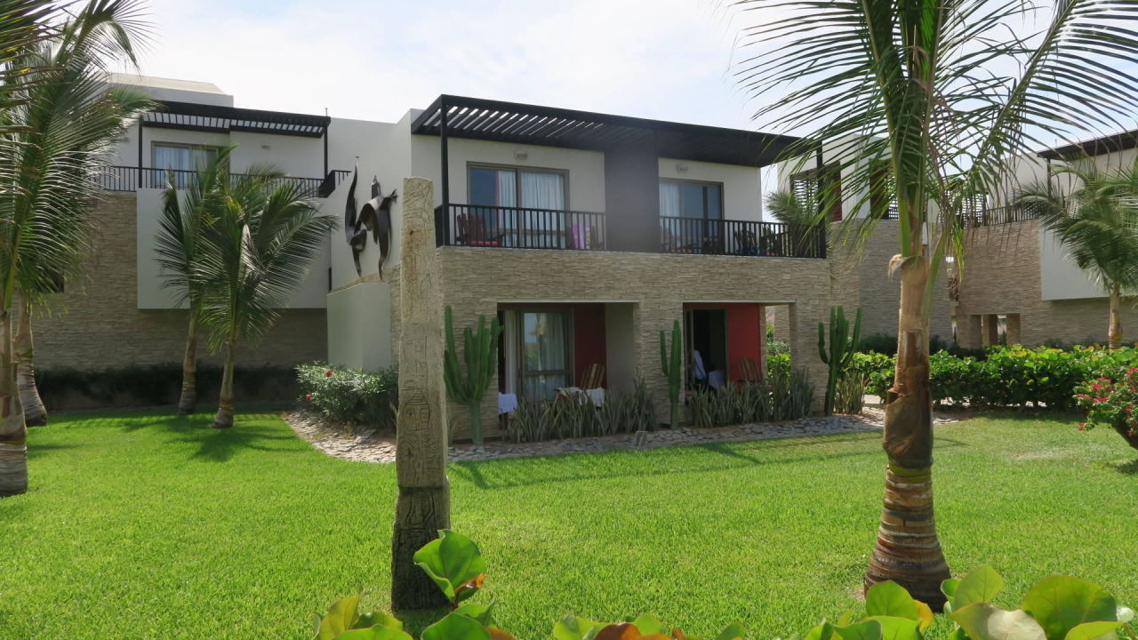 Hotel Royal Decameron Punta Sal Beach Resort Spa - 