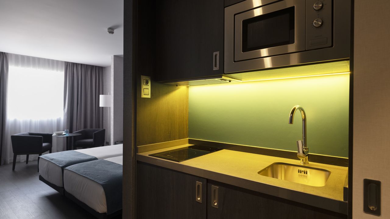 Hg City Suites Barcelona Barcelona Holidaycheck