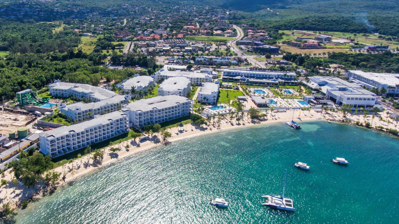 Hotel Riu Montego Bay (Montego Bay) • HolidayCheck (Cornwall Jamaika)