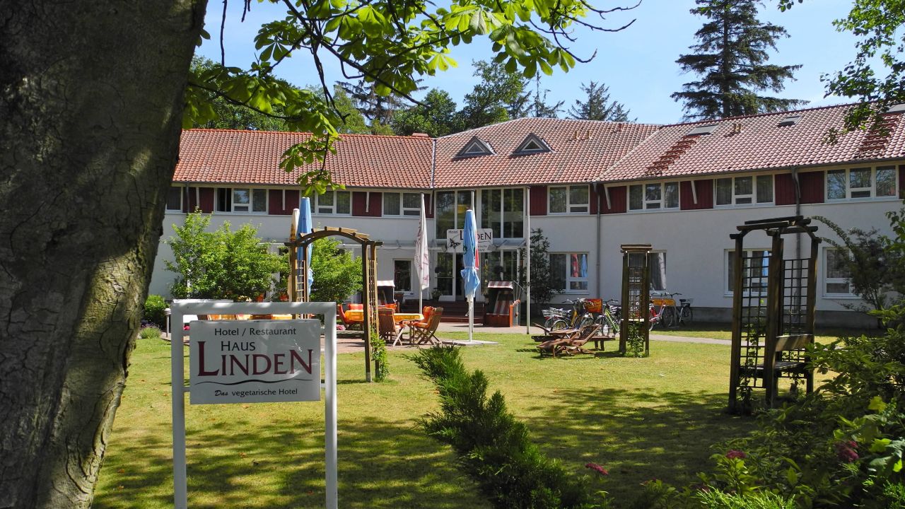 Hotel Haus Linden in Prerow • HolidayCheck Mecklenburg