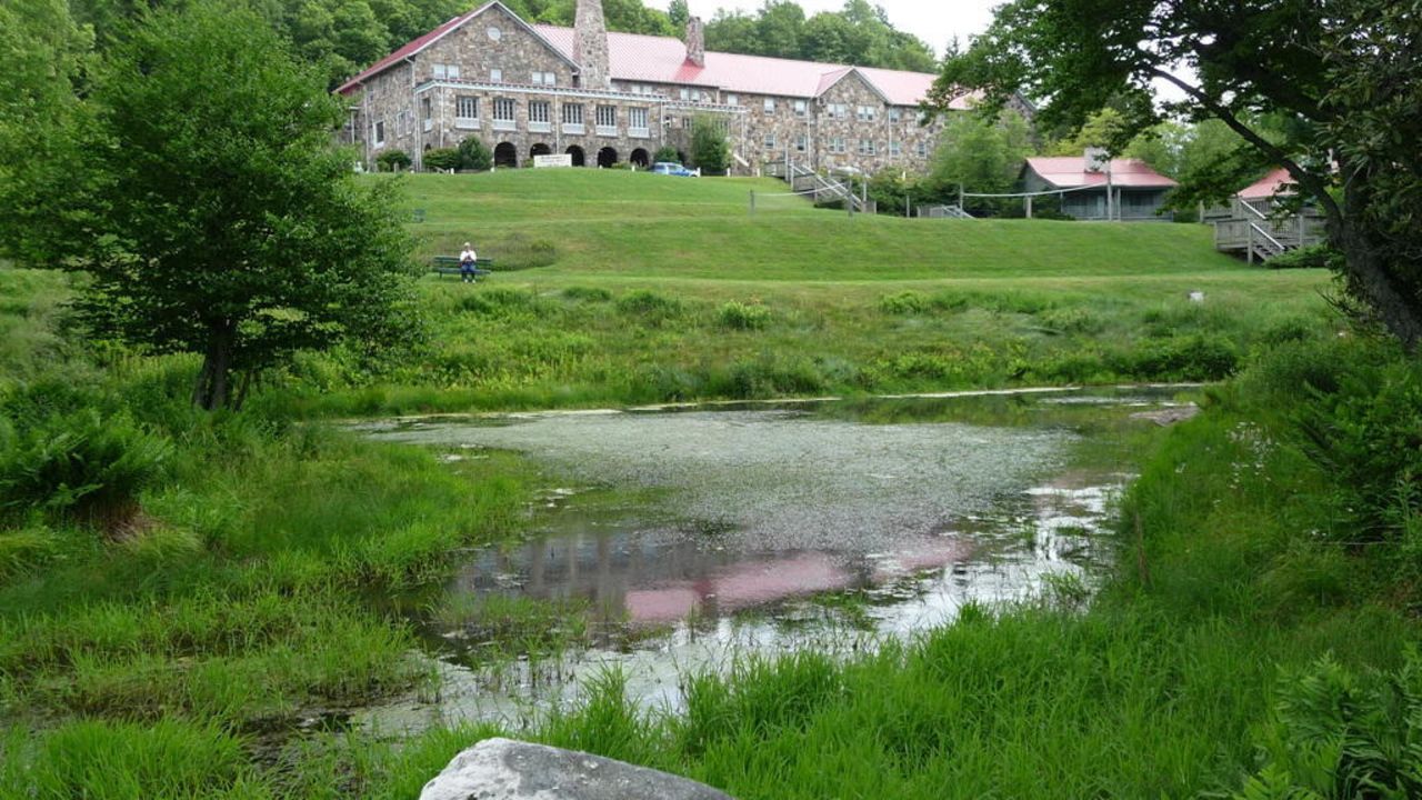 Mountain Lake Lodge (Pembroke) • HolidayCheck (Virginia | USA)