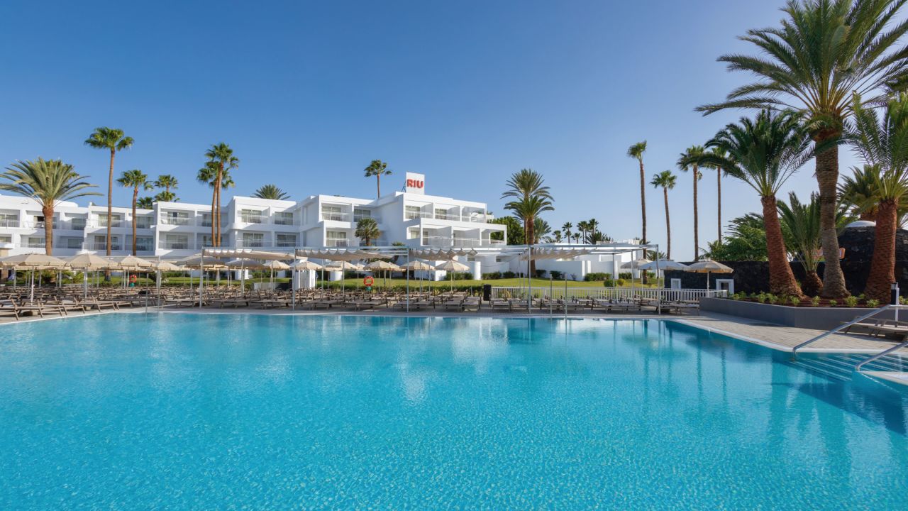 Das Riu Paraiso Lanzarote ist ein 4* Hotel und kann jetzt ab 810€ gebucht werden