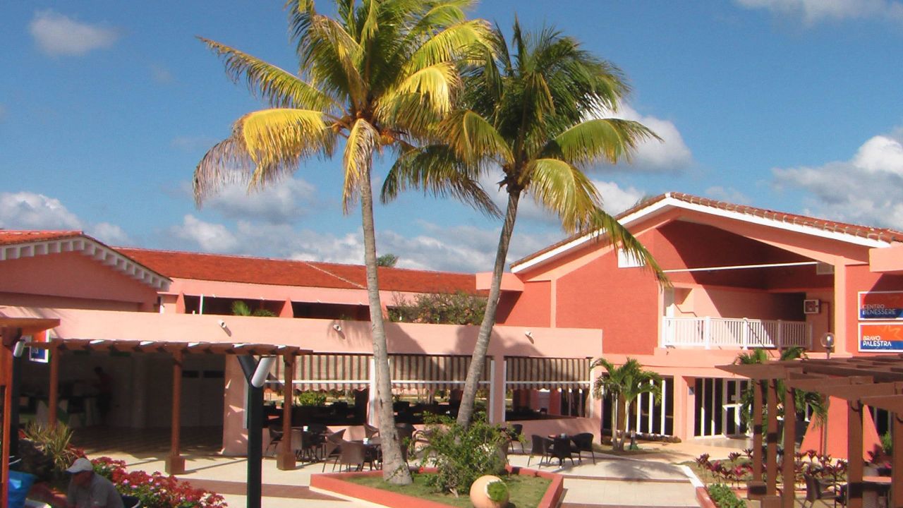Blau Arenal Habana Beach Hotel (Guanabo) • HolidayCheck (La Habana Kuba)