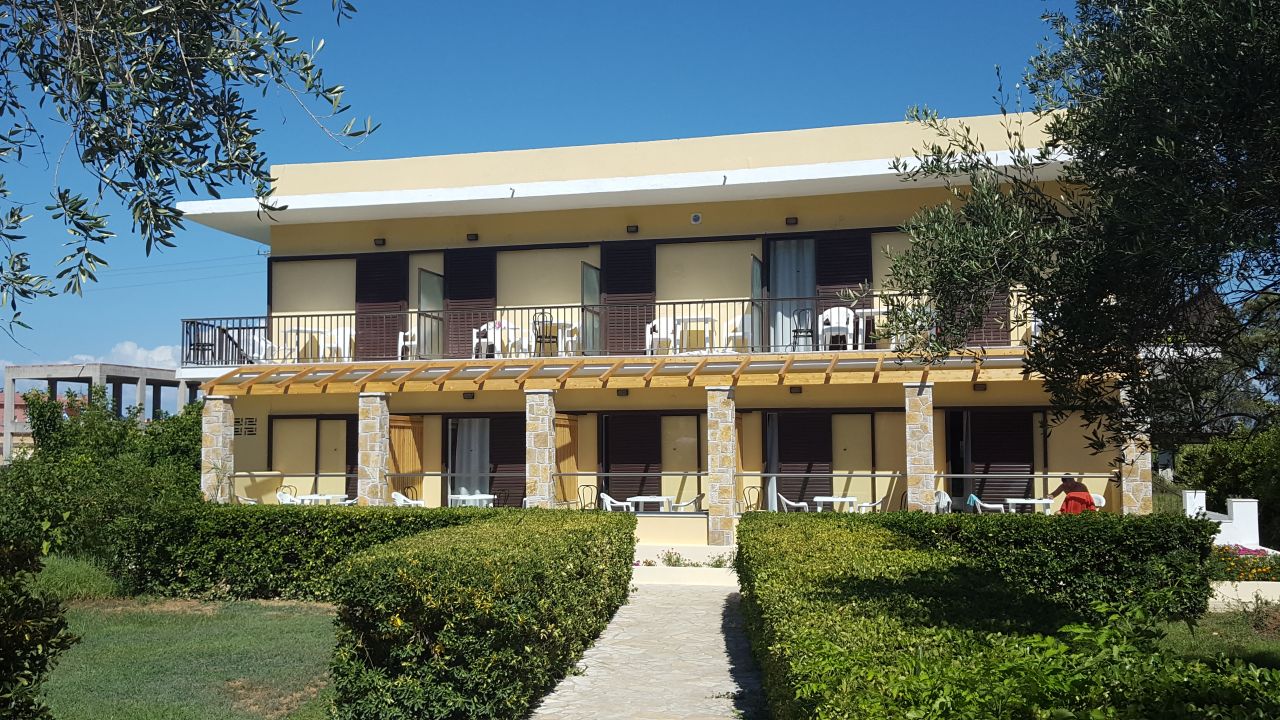Hotel Serena (Moraitika) • HolidayCheck (Korfu Griechenland)