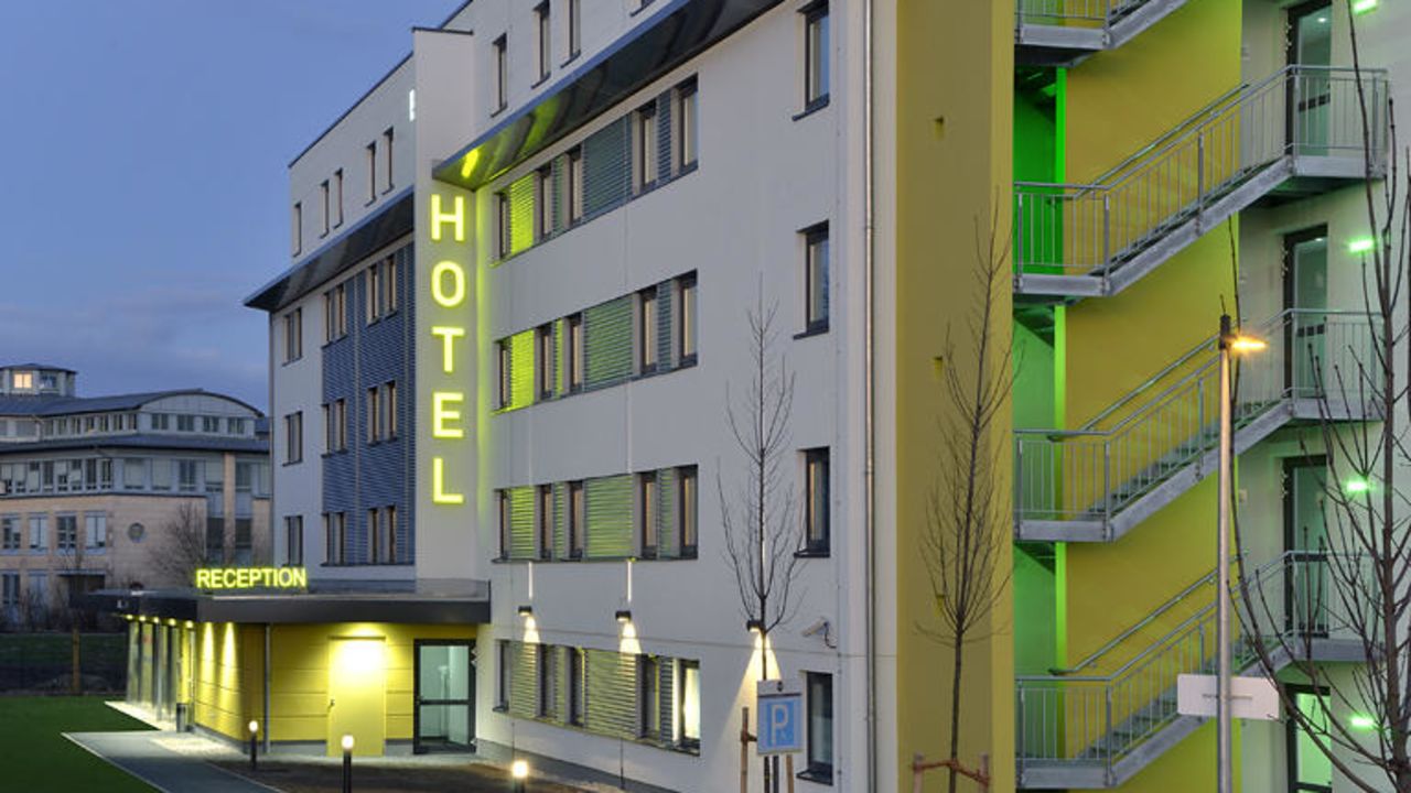 B&B Hotel MünchenAirport (Hallbergmoos) • HolidayCheck (Bayern Deutschland)
