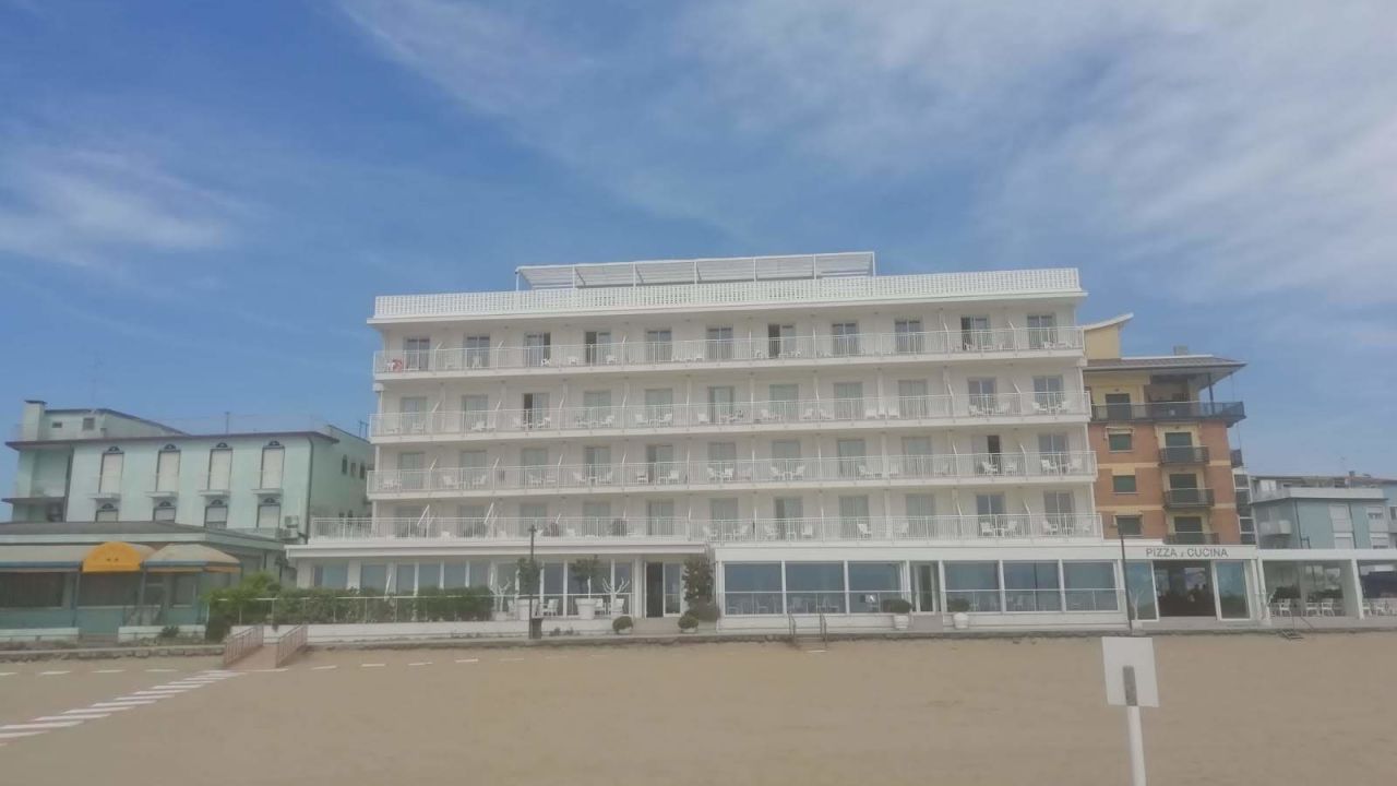 Stellamare Beach Hotel (Caorle) • HolidayCheck (Venetien | Italien)