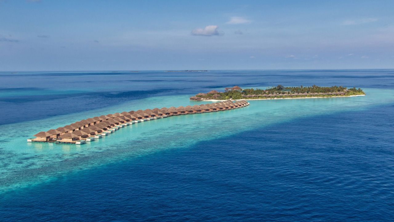 Hurawalhi Island Resort Maldives (Naifaru) • HolidayCheck (Lhaviyani