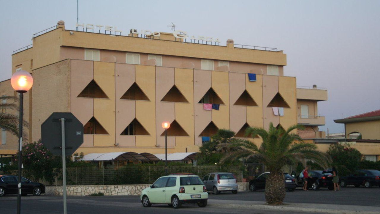Hotel Lido Garda (Lido di Lavinio) • HolidayCheck (Latium Italien)