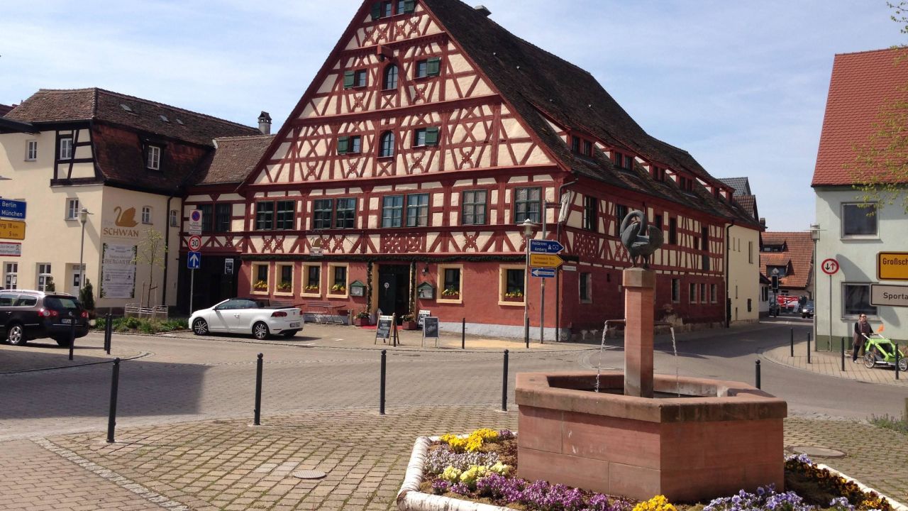 Hotel Restaurant Der Schwan Schwanstetten Holidaycheck Bayern Deutschland