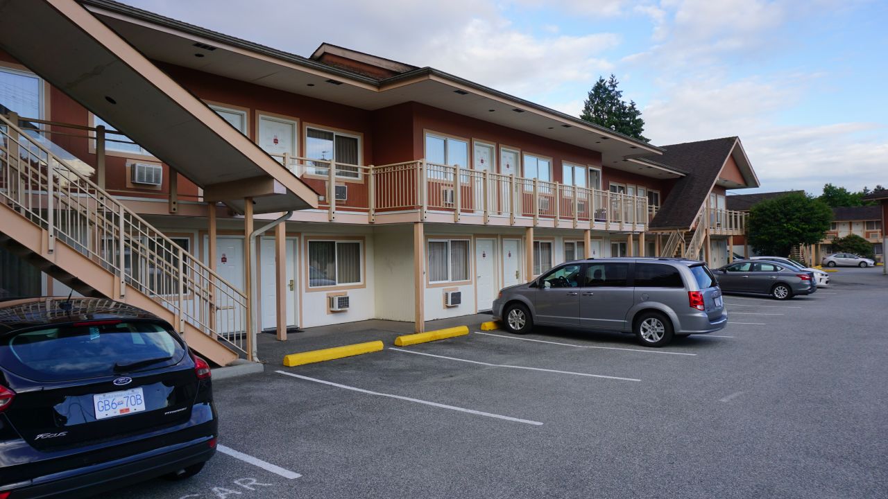 Econo Lodge Inn & Suites - North Vancouver (North Vancouver