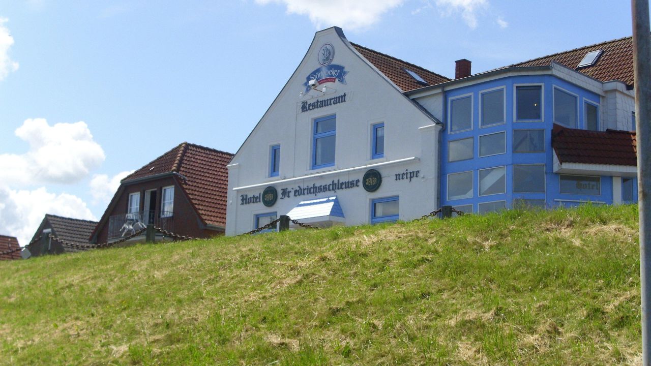 Hotel Friedrichsschleuse (Carolinensiel) • HolidayCheck (Niedersachsen ...