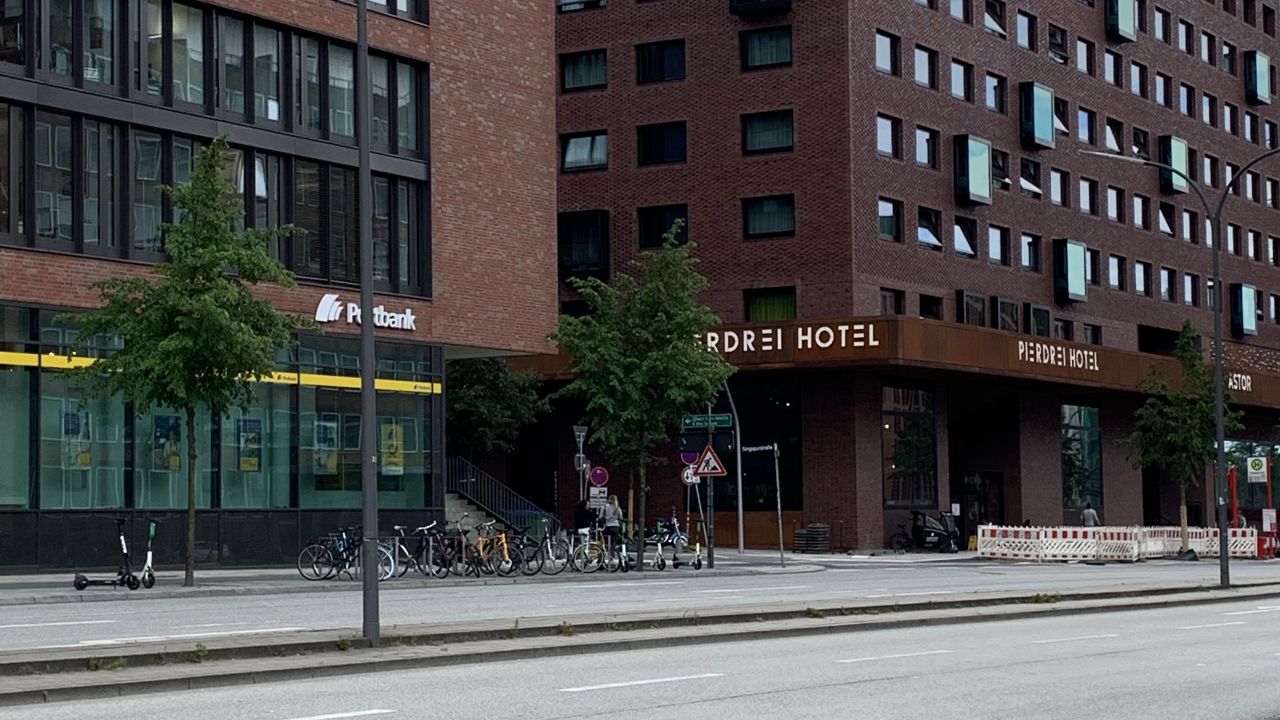 PIERDREI Hotel HafenCity Hamburg (Hamburg) • HolidayCheck (Hamburg