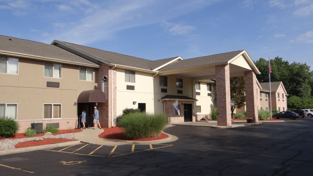 Comfort Inn & Suites Paw Paw (Paw Paw) • HolidayCheck (Michigan USA)