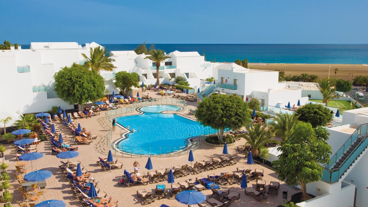 Das Lanzarote Village ist ein 4* Hotel und kann jetzt ab 608€ gebucht werden