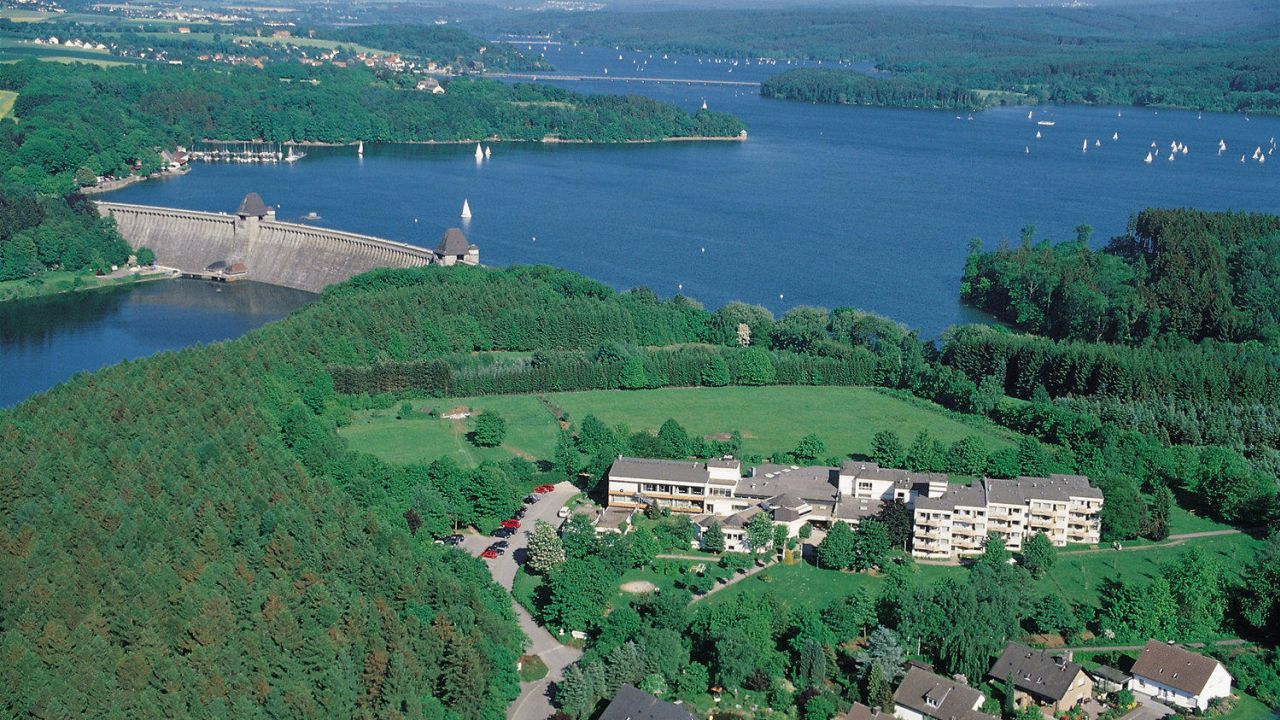 Bildungszentrum Heinrich Lubke Haus Mohnesee Holidaycheck