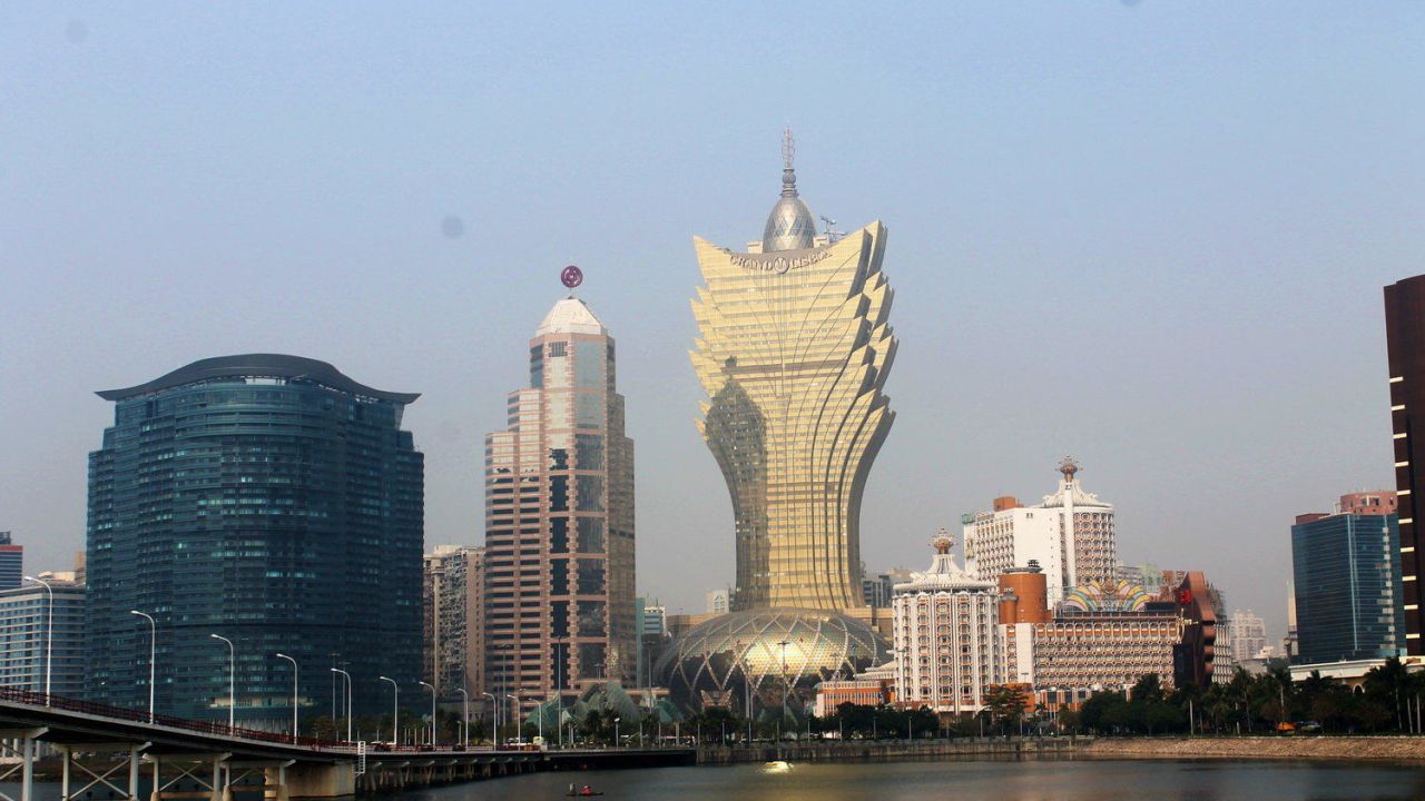 Hotel Grand Lisboa (Macau / Macao) • HolidayCheck (Macau / Macao ...