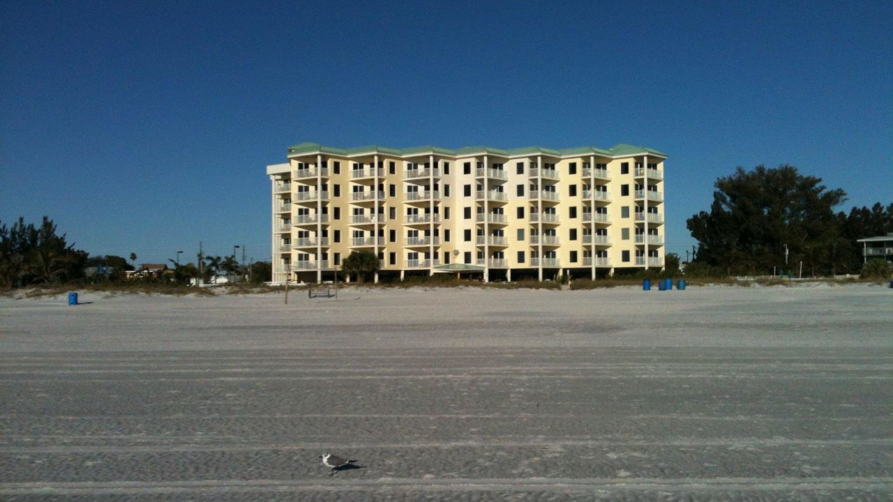 Sunset Vista Beachfront Suites Treasure Island