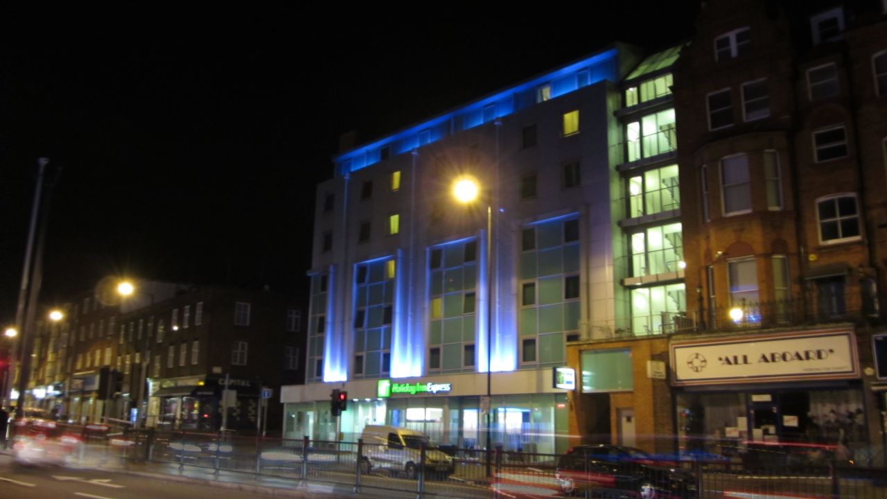 Hotel Holiday Inn Express Swiss Cottage London Borough Of Camden
