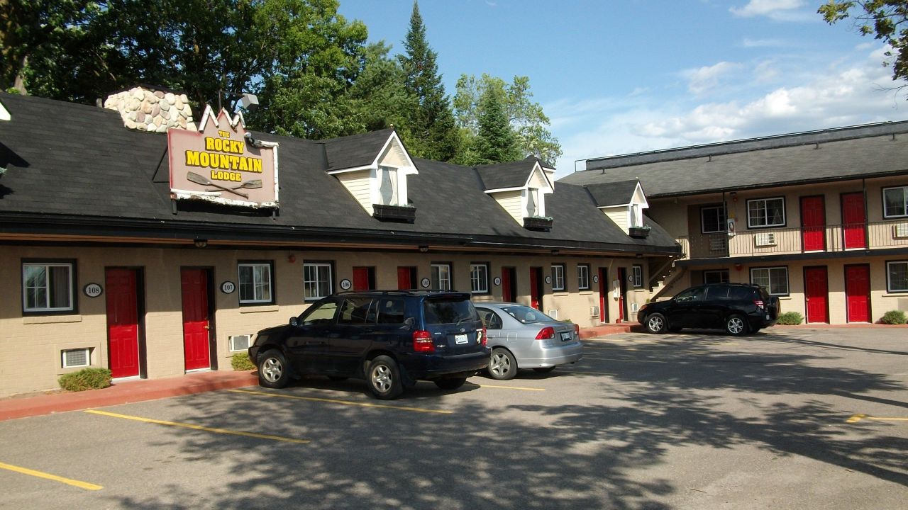 The Rocky Mountain House (Renfrew) • HolidayCheck (Ontario | Kanada)