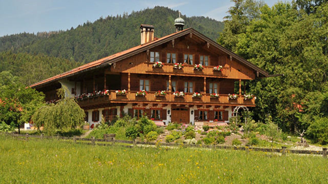 Ferienwohnungen Ignazhof (Bad Wiessee) • HolidayCheck (Bayern ...