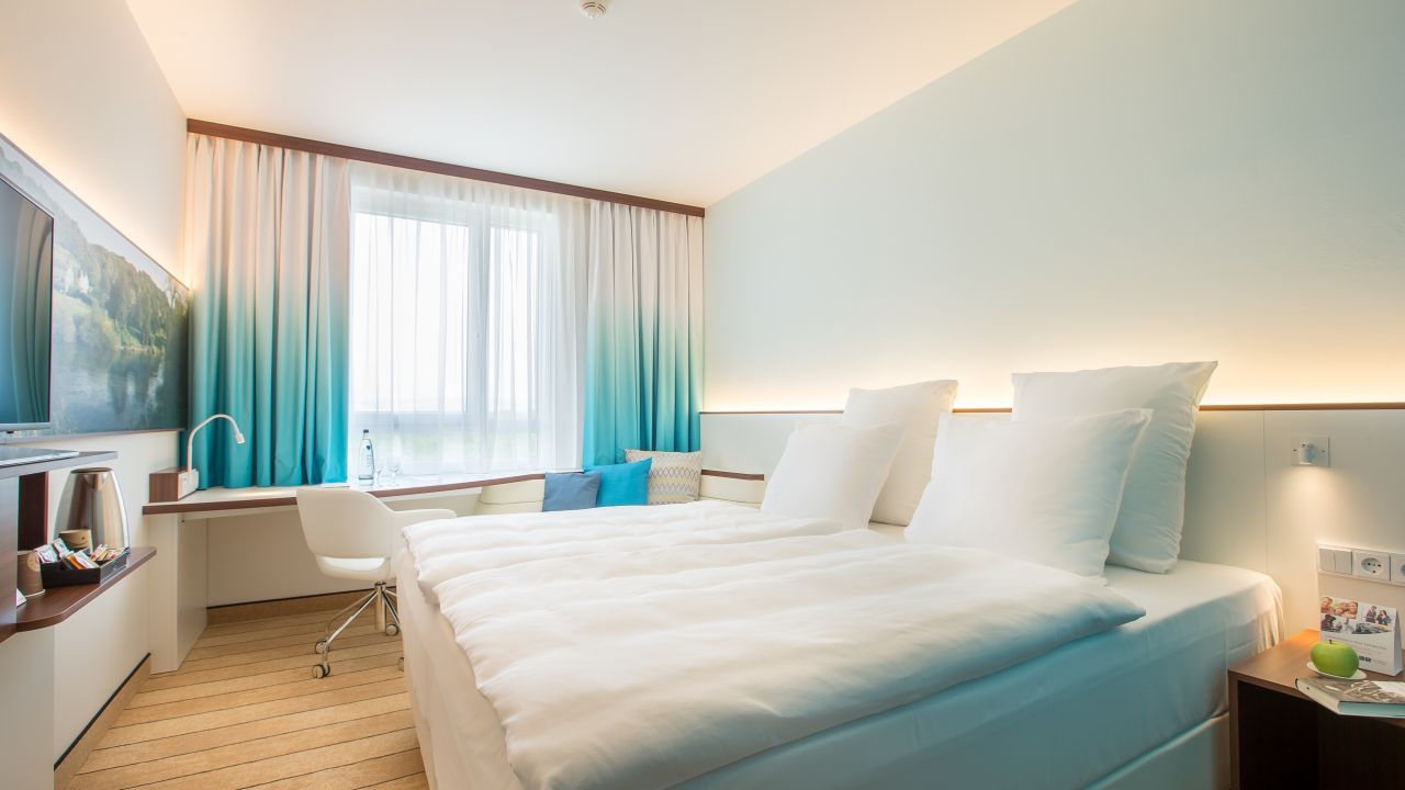 Comfort Hotel Frankfurt Airport West (Kelsterbach) • HolidayCheck