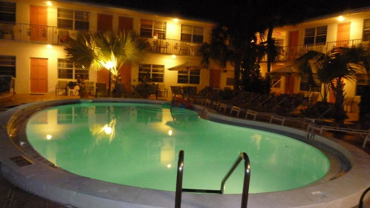 Hotel Shore Haven Resort Inn (LauderdalebytheSea) • HolidayCheck (Florida USA)