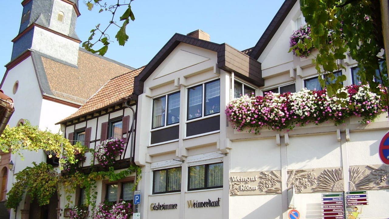 Weingut & Gästehaus Röhm (Ilbesheim Bei Landau In Der Pfalz ...