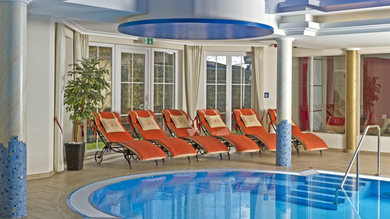 Landhotel Zur Jurahohe Juraschlossl Wellheim Holidaycheck Bayern Deutschland