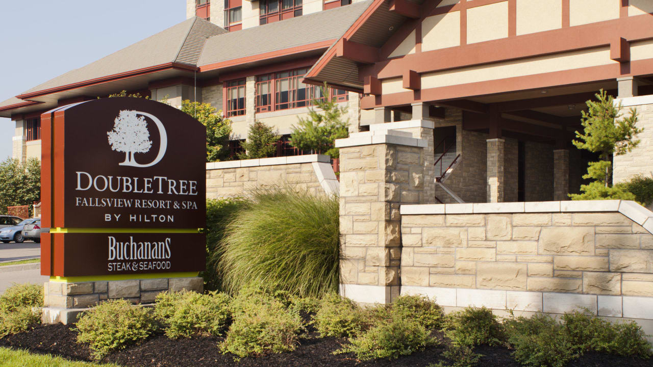 Doubletree Fallsview Resort & Spa By Hilton Niagara Falls
