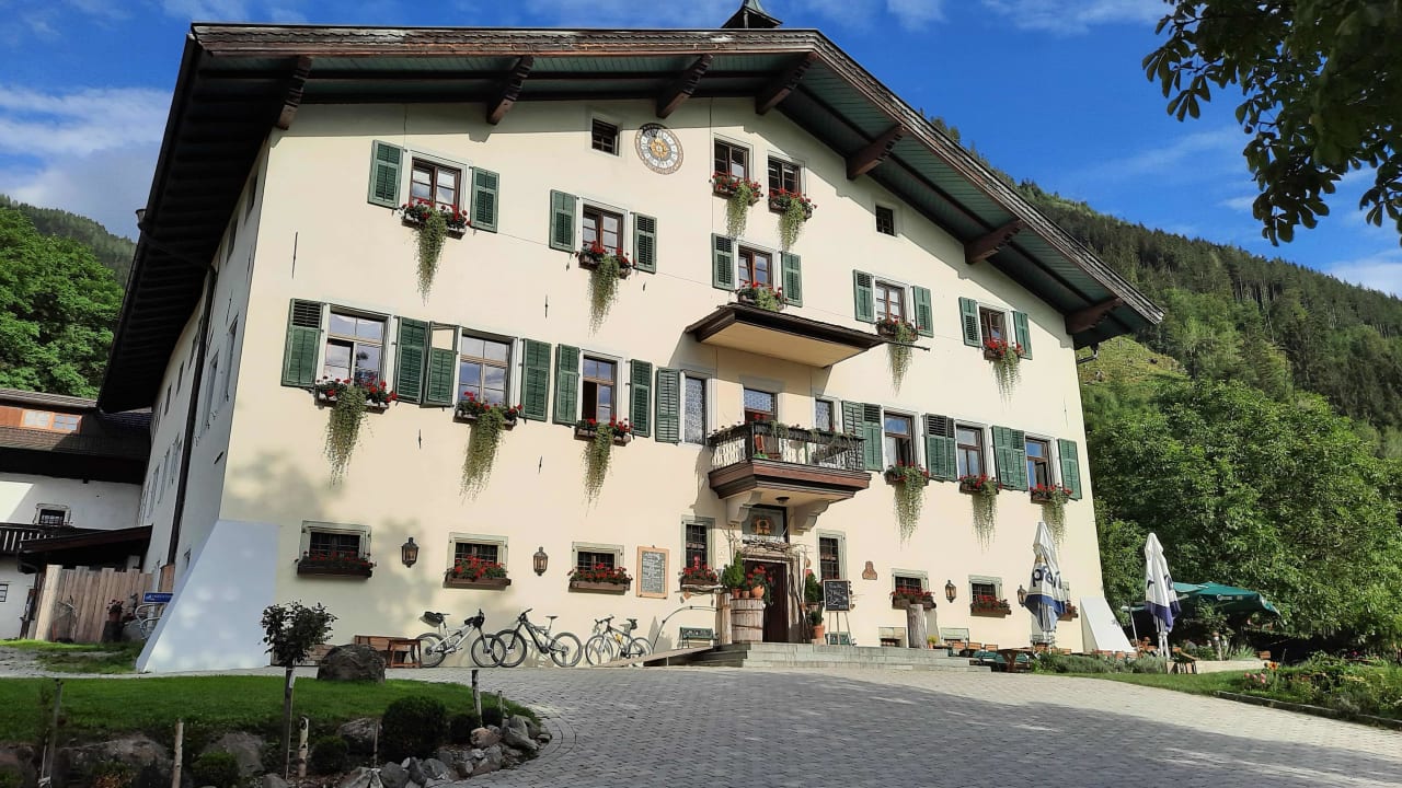 Hotel Schloss Kammer Maishofen Holidaycheck Salzburger Land Osterreich