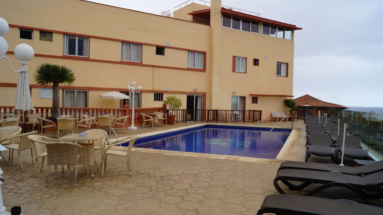 Monopol Puerto De La Cruz Holidaycheck Teneriffa Spanien