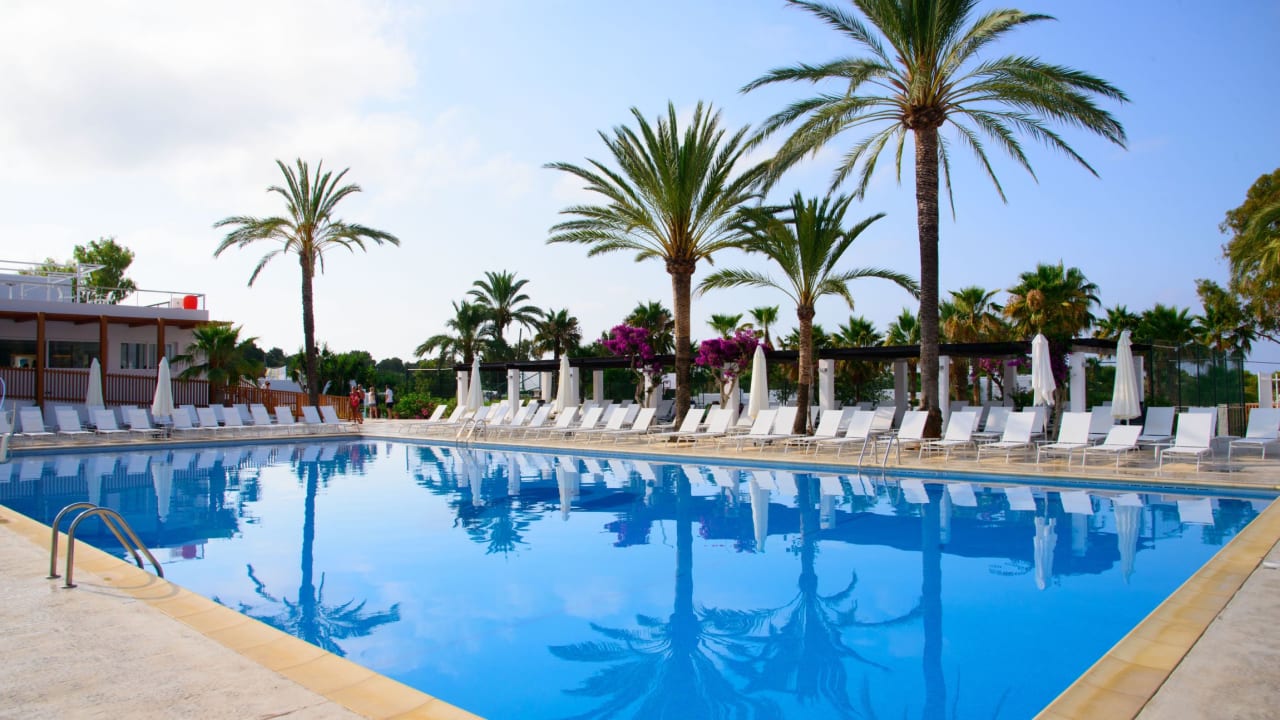 Cala Llenya Resort Ibiza