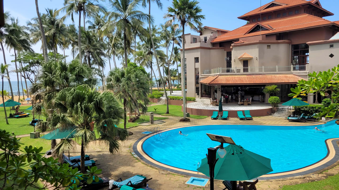 Royal Palms Beach Hotel