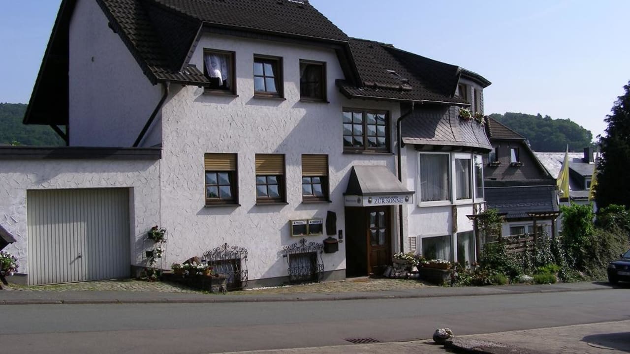 Landgasthof Haus zur Sonne (Hallenberg) • HolidayCheck