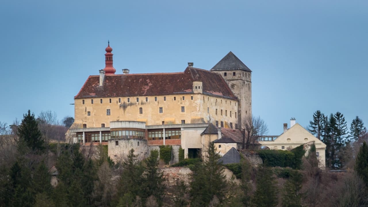 Schloss Krumbach (Hotelbetrieb eingestellt) (Krumbach) • HolidayCheck