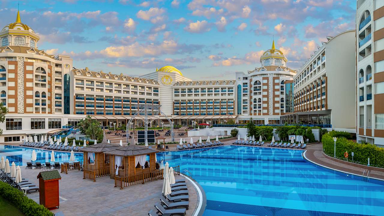 Delphin BE Grand