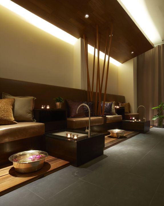 Gaia Spa Foot Massage Pedicure Manicure Zone Hotel